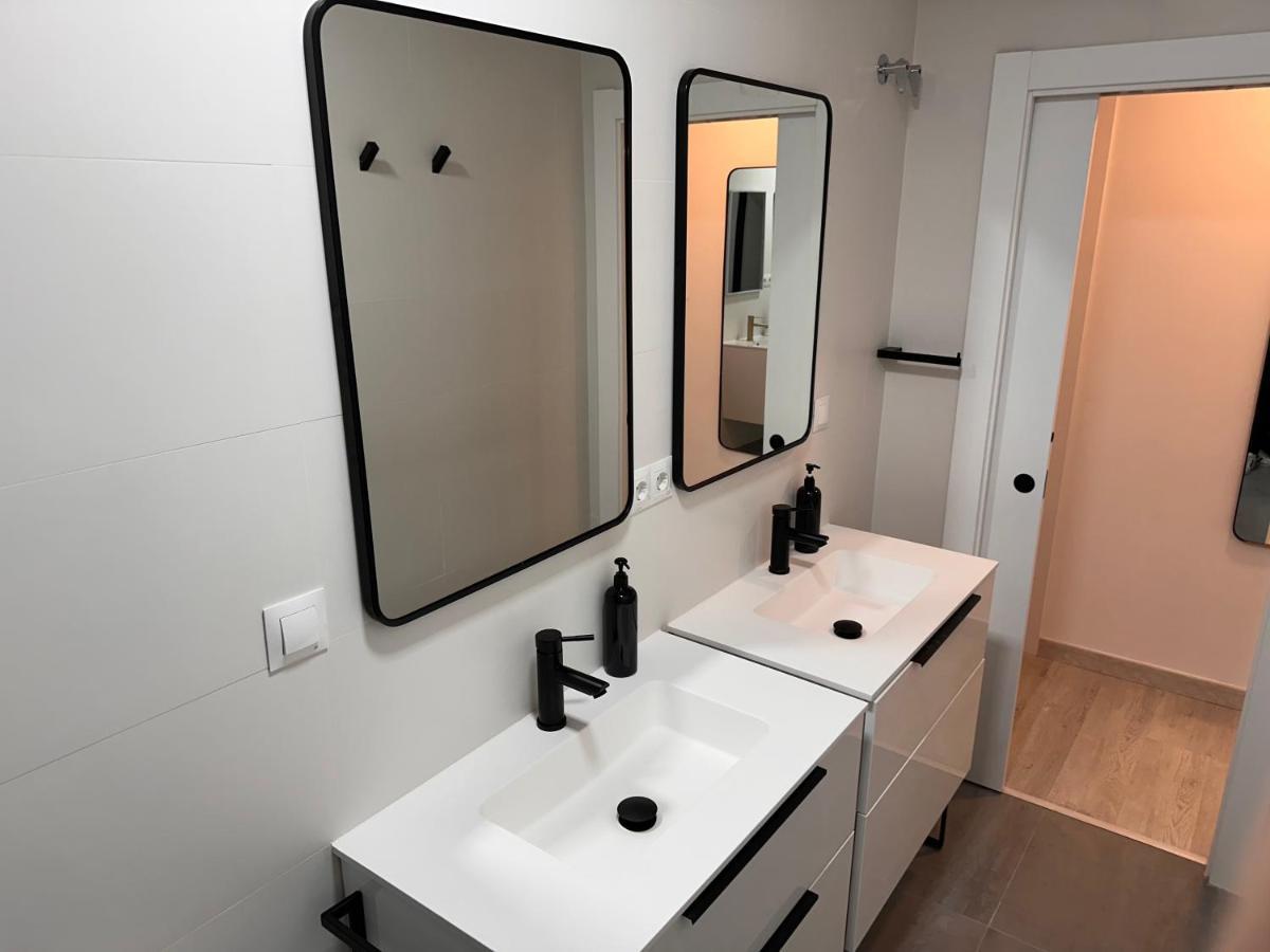 Ferienwohnung Nuestro Rincon Del Centro Historico Especial Grupos Terraza Parking Gratis 02 Málaga Exterior foto