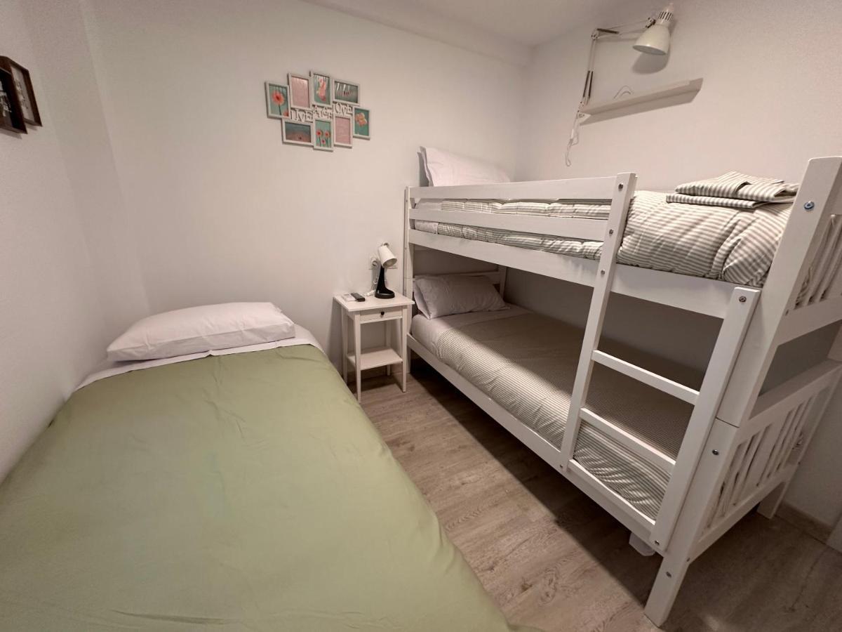 Ferienwohnung Nuestro Rincon Del Centro Historico Especial Grupos Terraza Parking Gratis 02 Málaga Exterior foto