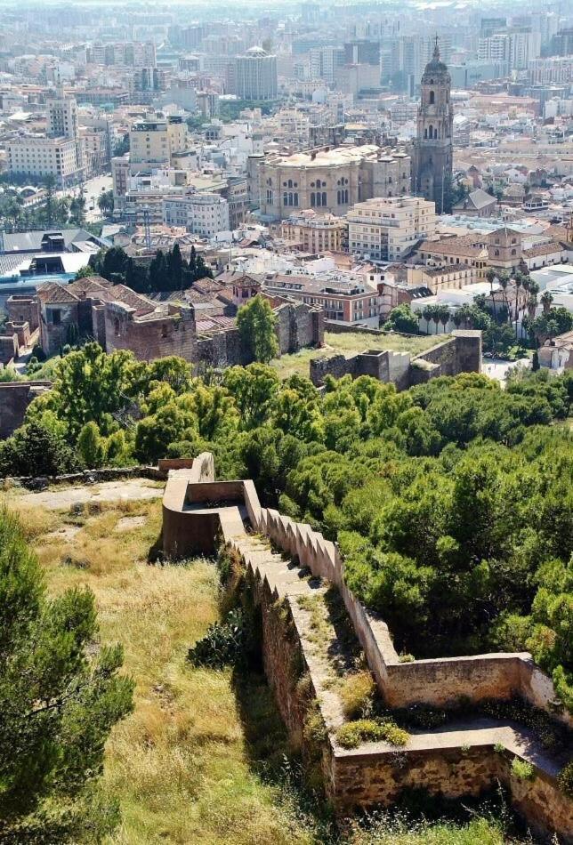 Ferienwohnung Nuestro Rincon Del Centro Historico Especial Grupos Terraza Parking Gratis 02 Málaga Exterior foto