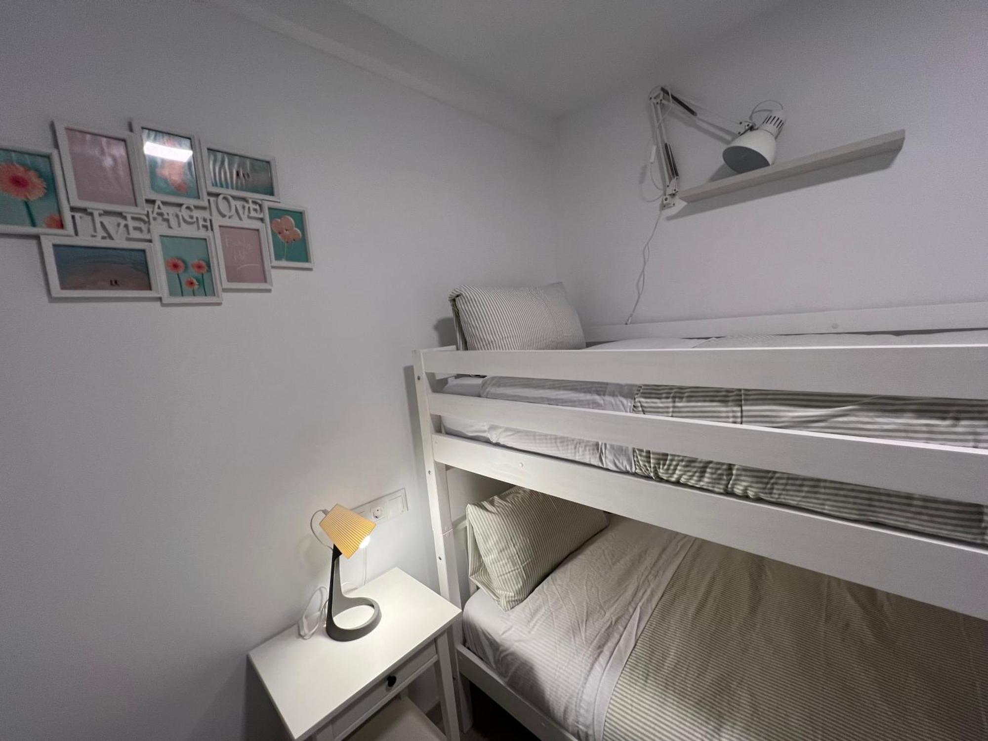 Ferienwohnung Nuestro Rincon Del Centro Historico Especial Grupos Terraza Parking Gratis 02 Málaga Exterior foto