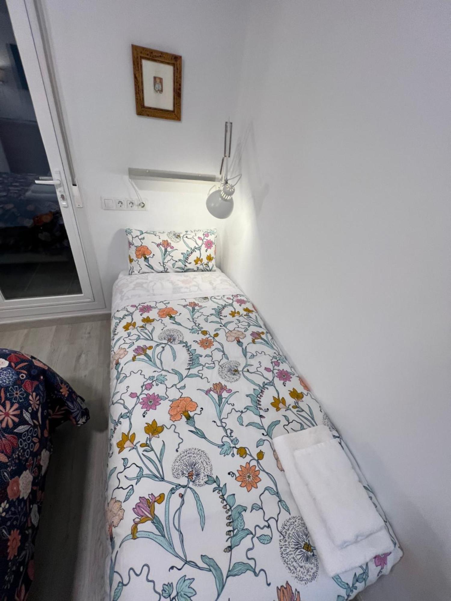 Ferienwohnung Nuestro Rincon Del Centro Historico Especial Grupos Terraza Parking Gratis 02 Málaga Exterior foto