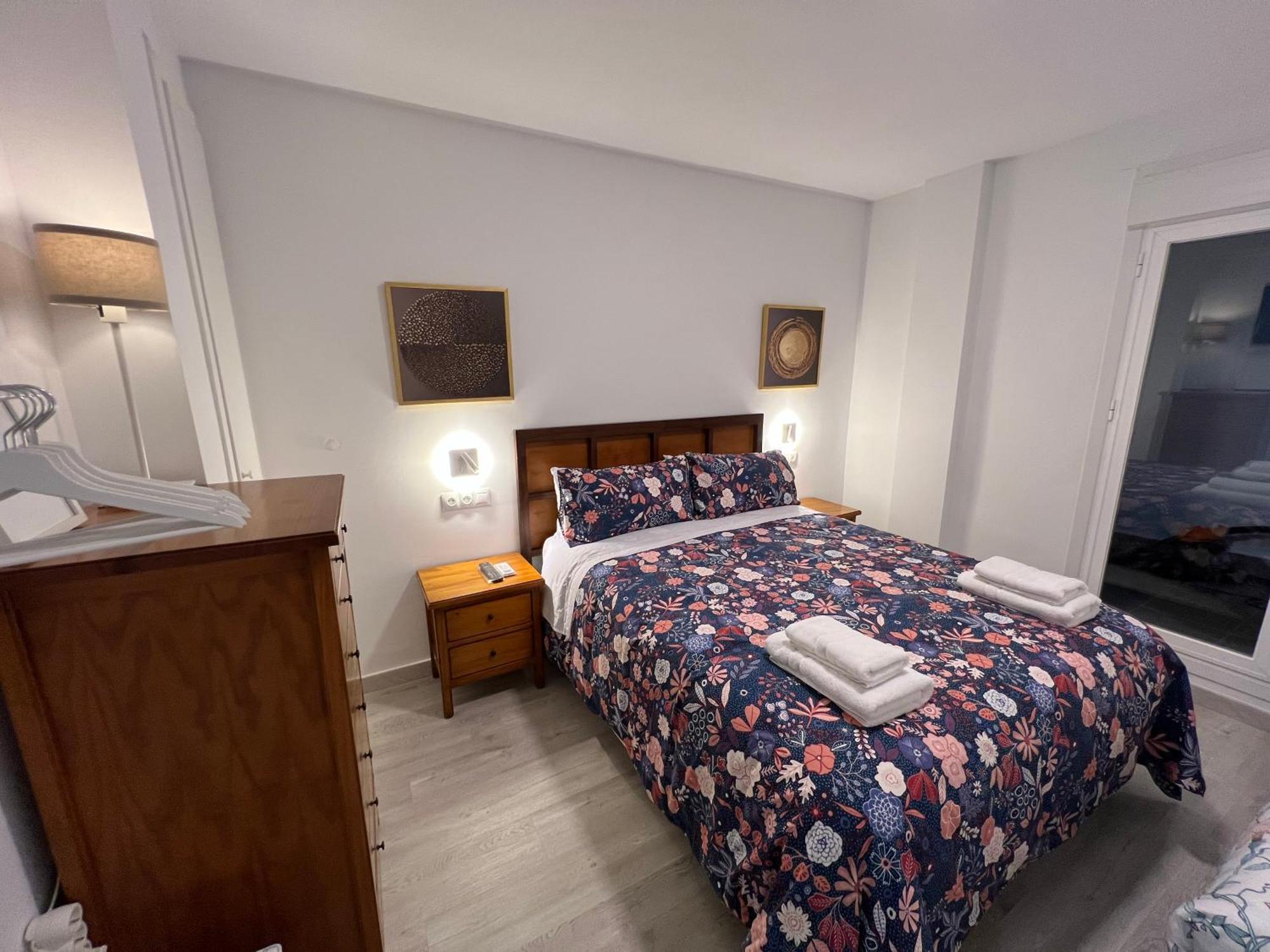Ferienwohnung Nuestro Rincon Del Centro Historico Especial Grupos Terraza Parking Gratis 02 Málaga Exterior foto
