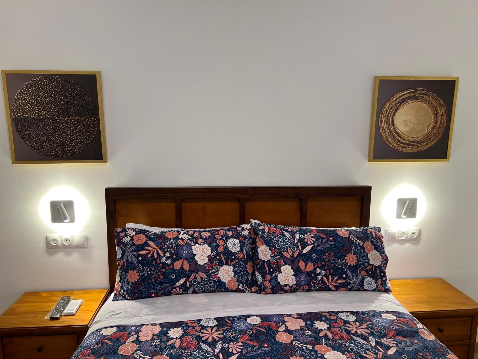 Ferienwohnung Nuestro Rincon Del Centro Historico Especial Grupos Terraza Parking Gratis 02 Málaga Exterior foto