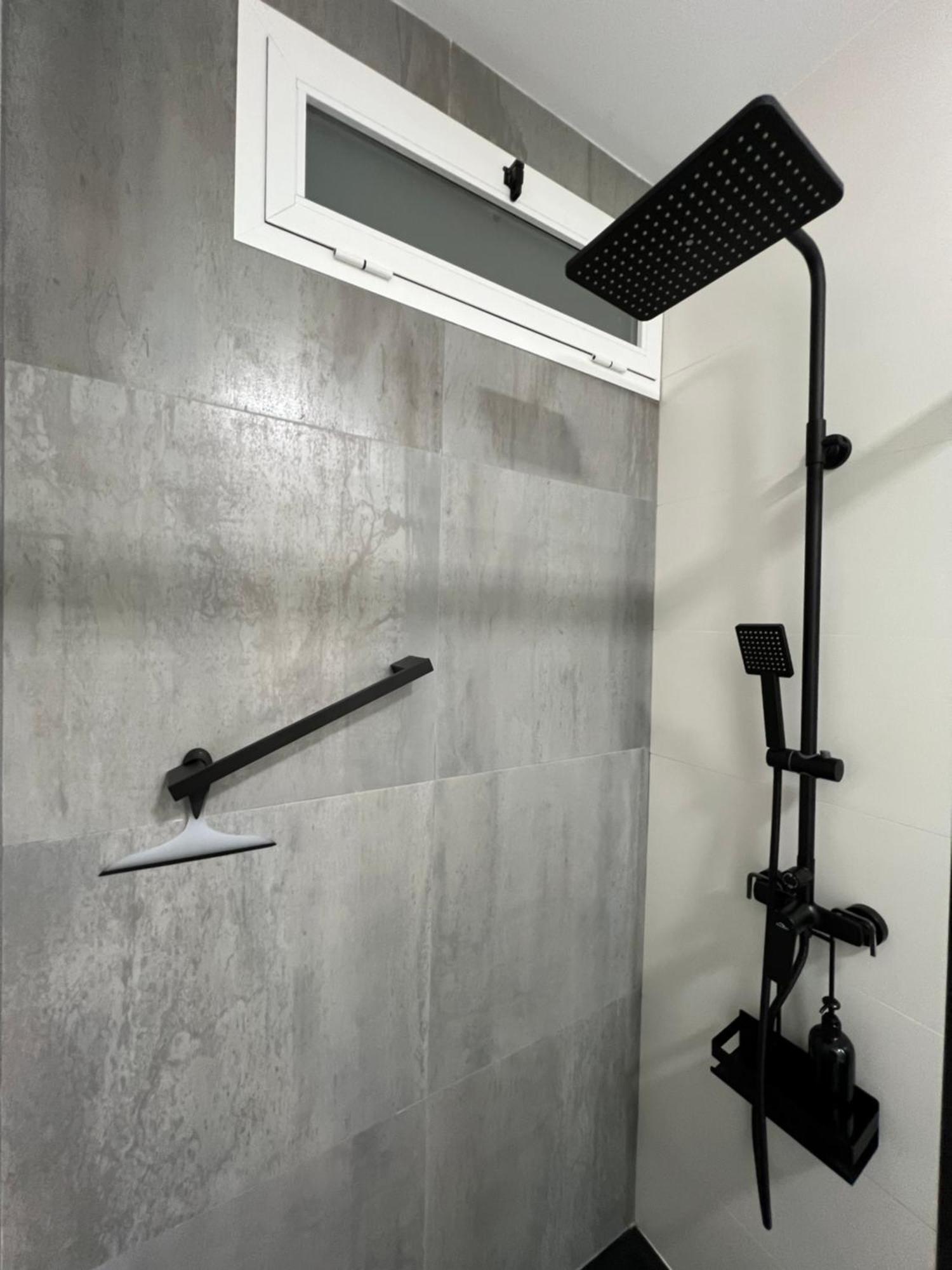Ferienwohnung Nuestro Rincon Del Centro Historico Especial Grupos Terraza Parking Gratis 02 Málaga Exterior foto